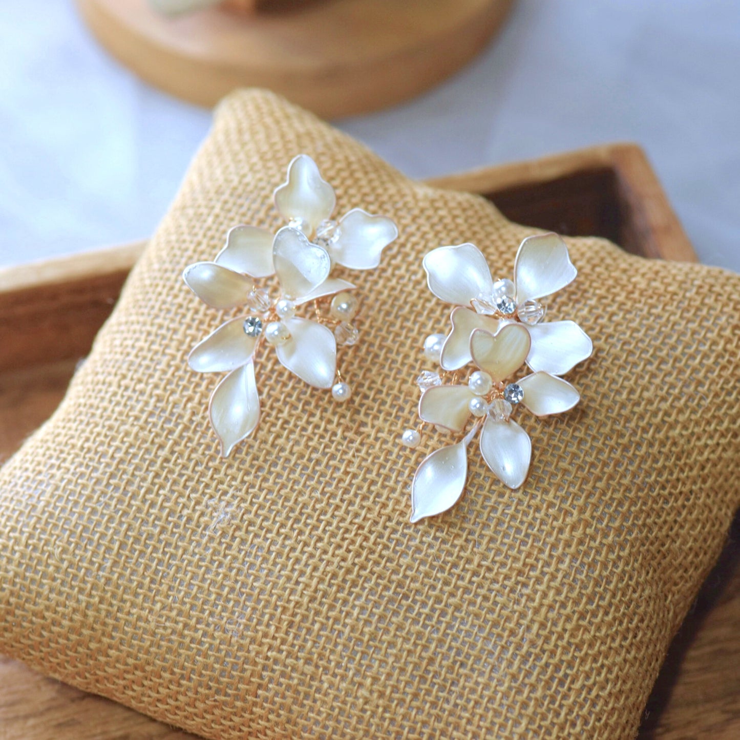 Lunara Earrings