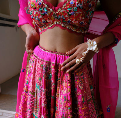 Model wearing Amara handcrafted white resin floral haath phool hand harness gold accents Aum & Asit collaboration
