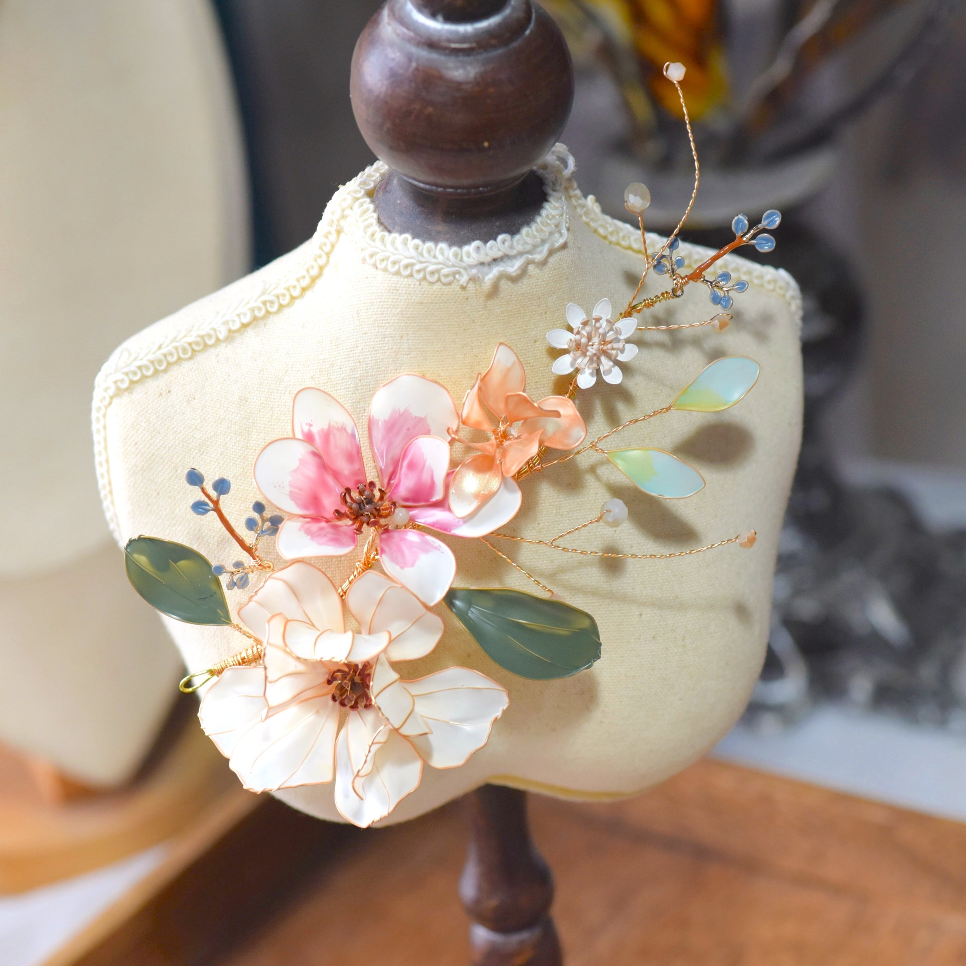 Aneira bridal floral hair accessory with resin flowers and gold wirework