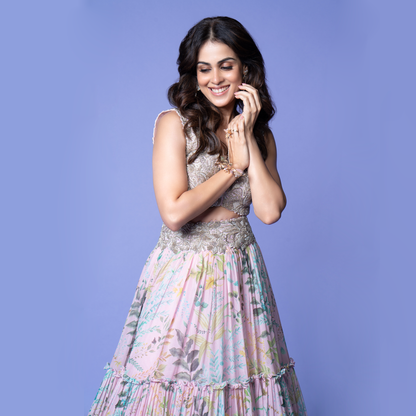 Genelia Deshmukh in ivory wearing the Catriona resin floral haath phool, showing the wrist-to-ring drape
